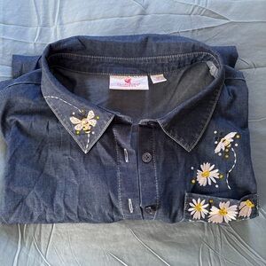 Quacker Factory Denim Shirt embellished Bee flower Button Up pockets Sz 1X NWOT